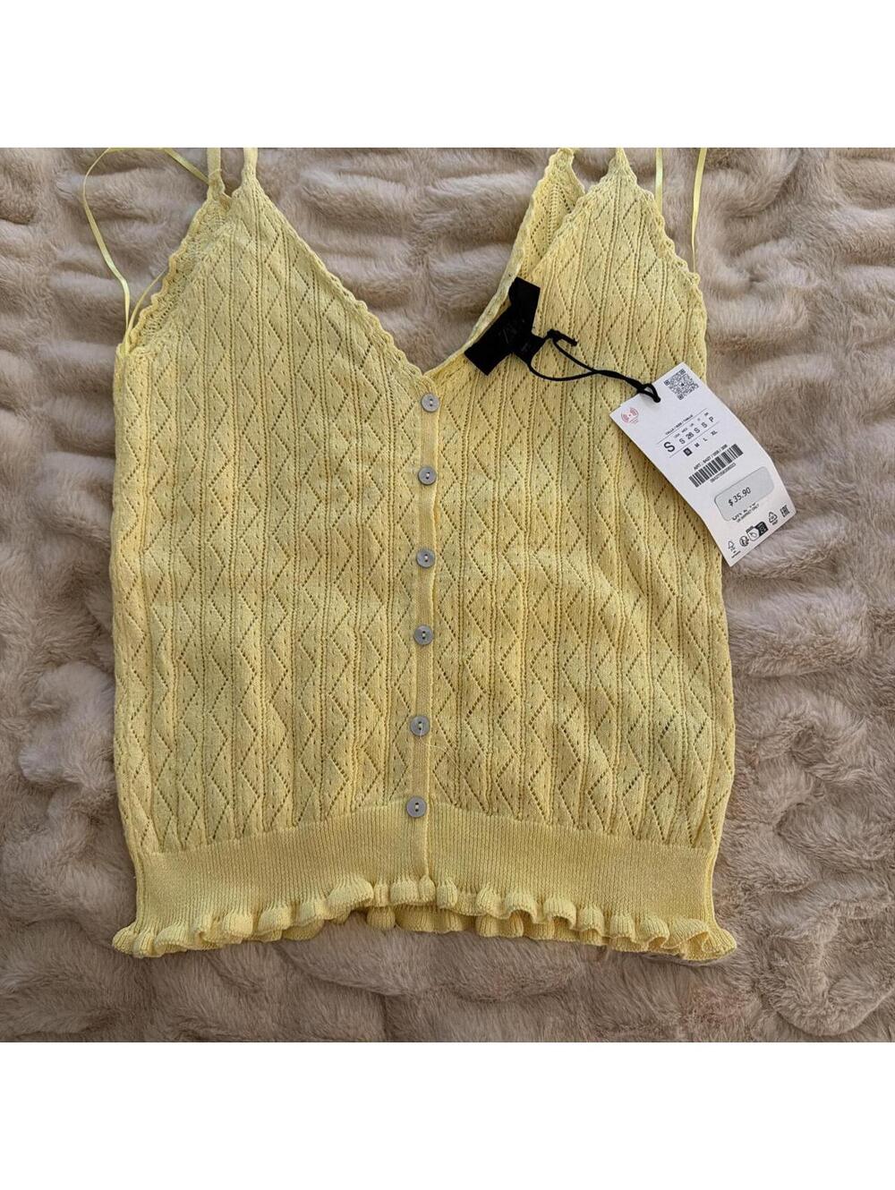 Zara Women's Yellow Crop-top